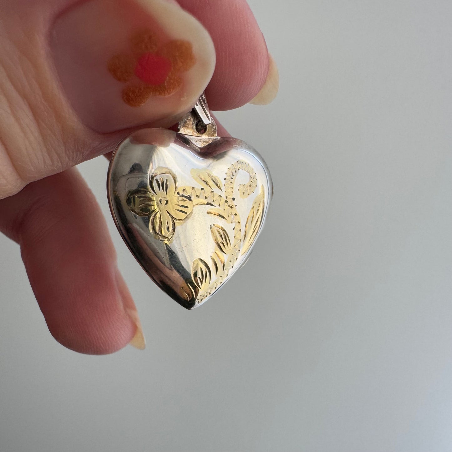 V I N T A G E // floral memories / sterling silver and gold vermeil floral heart locket / a pendant