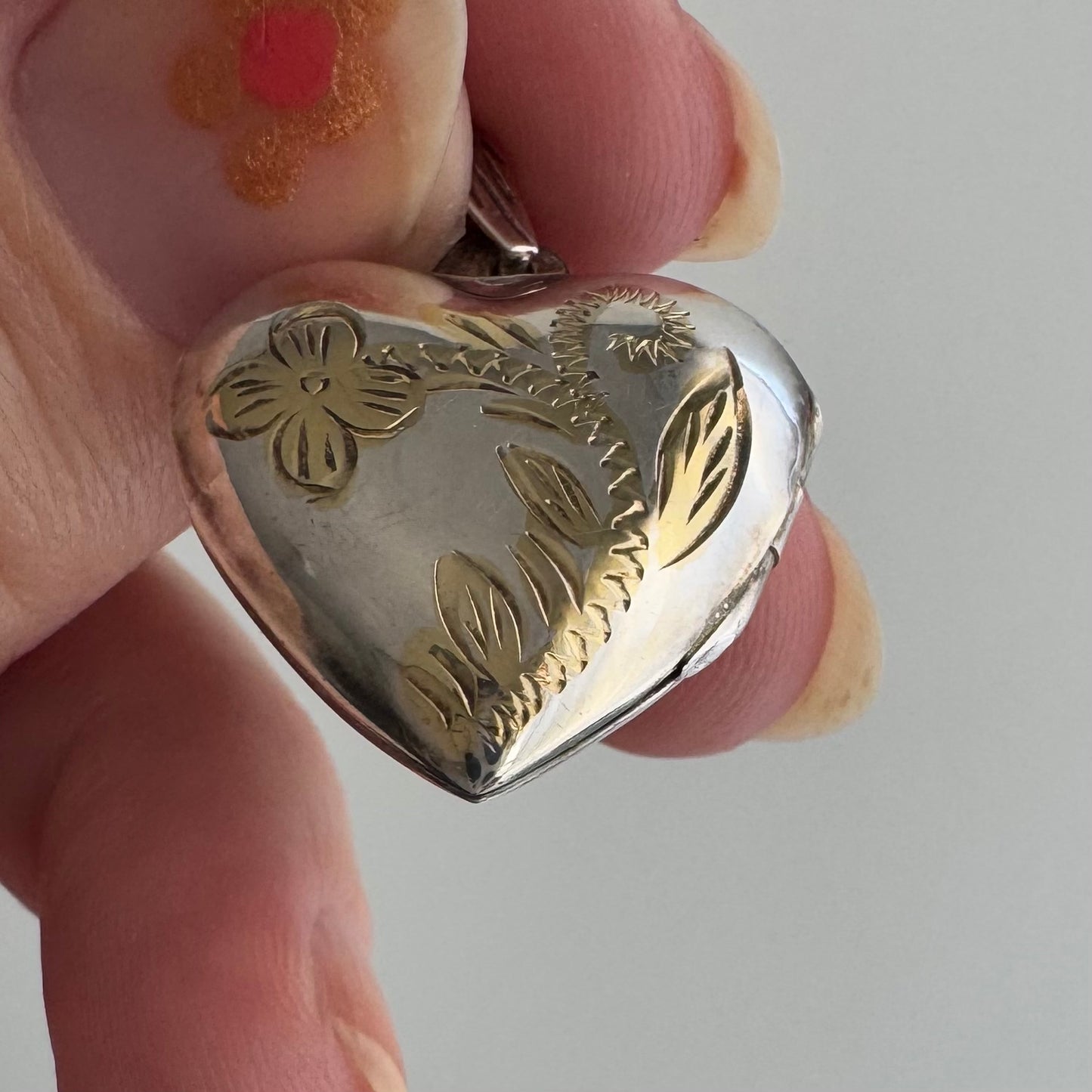 V I N T A G E // floral memories / sterling silver and gold vermeil floral heart locket / a pendant