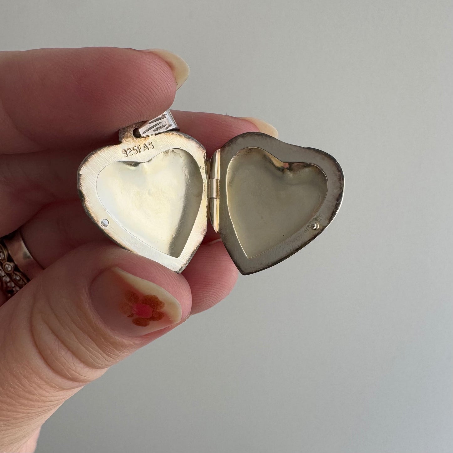 V I N T A G E // floral memories / sterling silver and gold vermeil floral heart locket / a pendant