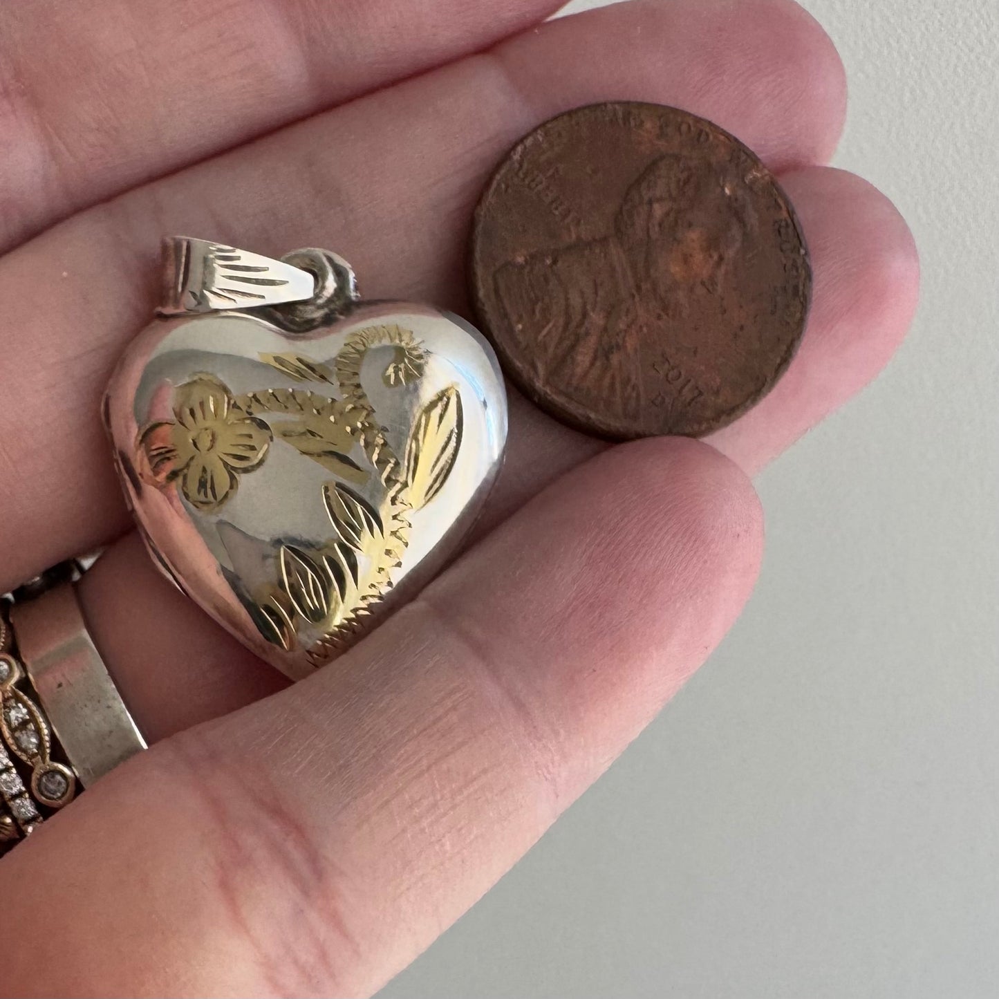 V I N T A G E // floral memories / sterling silver and gold vermeil floral heart locket / a pendant