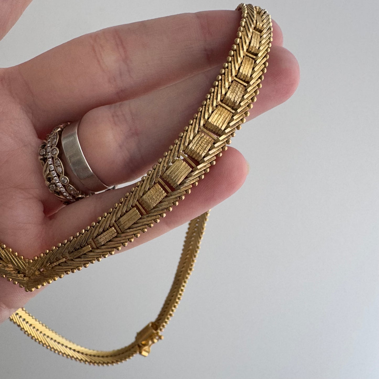 V I N T A G E // weave it together / gold over sterling silver flat woven necklace / 17", 34.9g