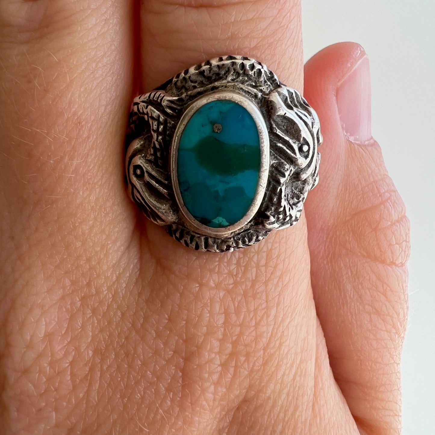 V I N T A G E // dancing dragons / sterling silver and turquoise signet ring / size 8