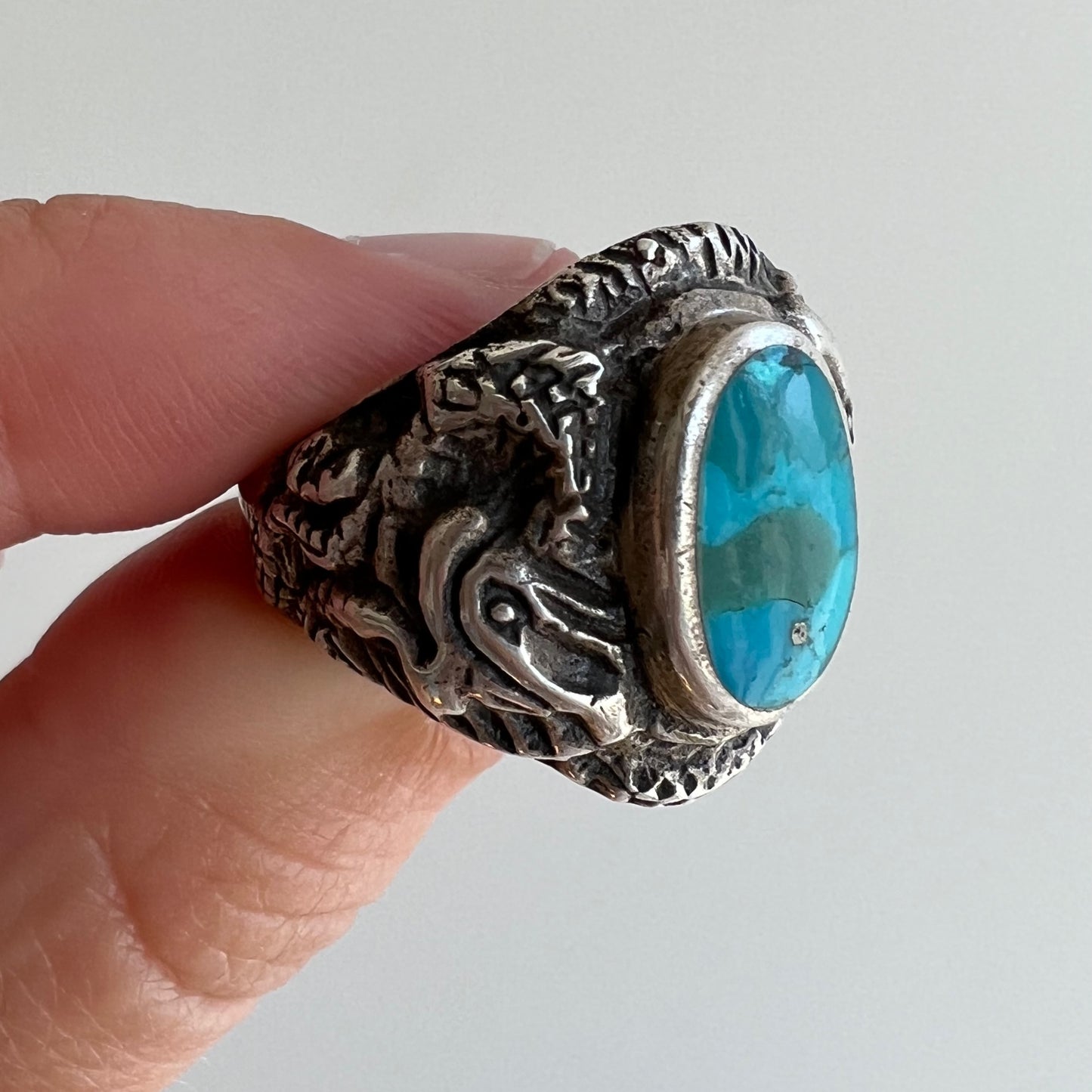 V I N T A G E // dancing dragons / sterling silver and turquoise signet ring / size 8