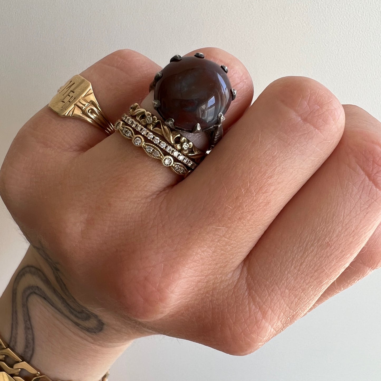 V I N T A G E // agate crown / sterling silver agate castle crown ring / size 5ish