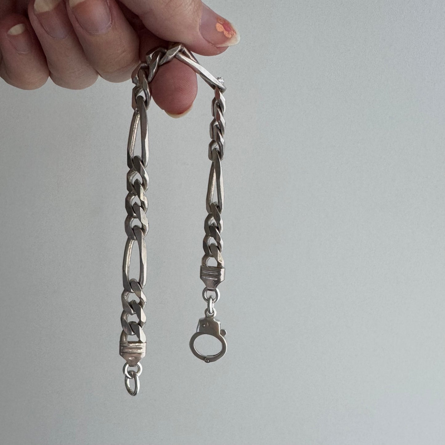 reimagined V I N T A G E // handcuff clasp / re-worked sterling silver chunky figaro chain bracelet / 8.75", 27.4g