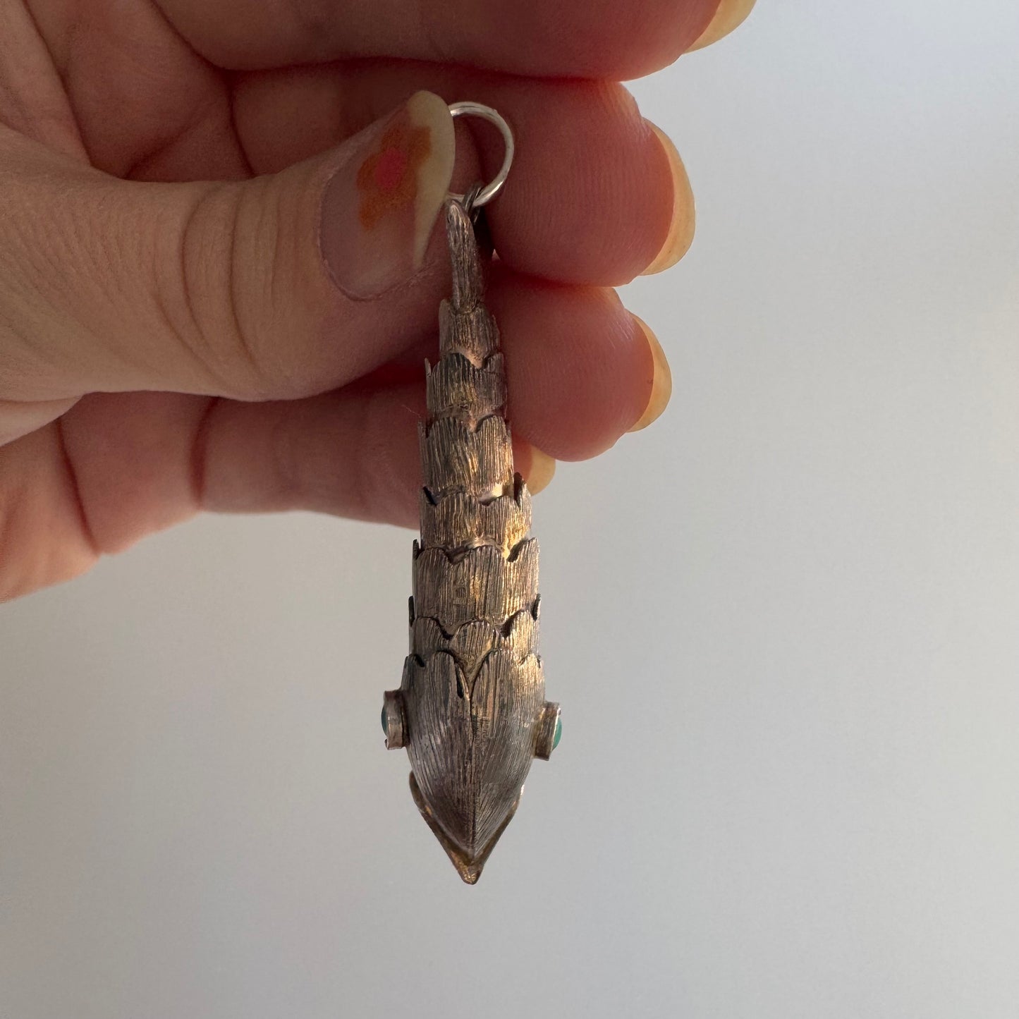 V I N T A G E // caught by the tail / sterling silver Taxco Mexico articulated wiggle fish / a pendant