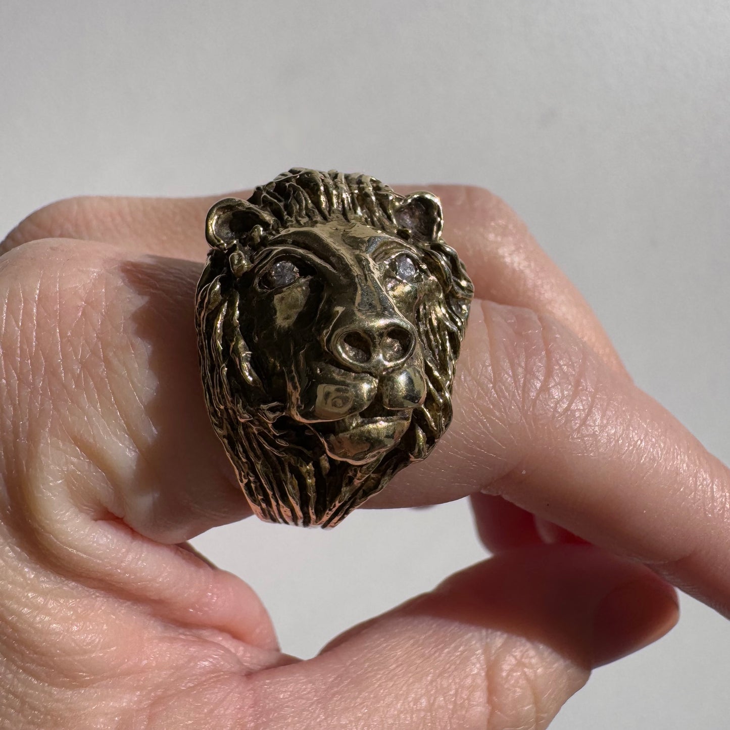 V I N T A G E // assured strength / 14k yellow gold and diamond lion ring / size 8.5+