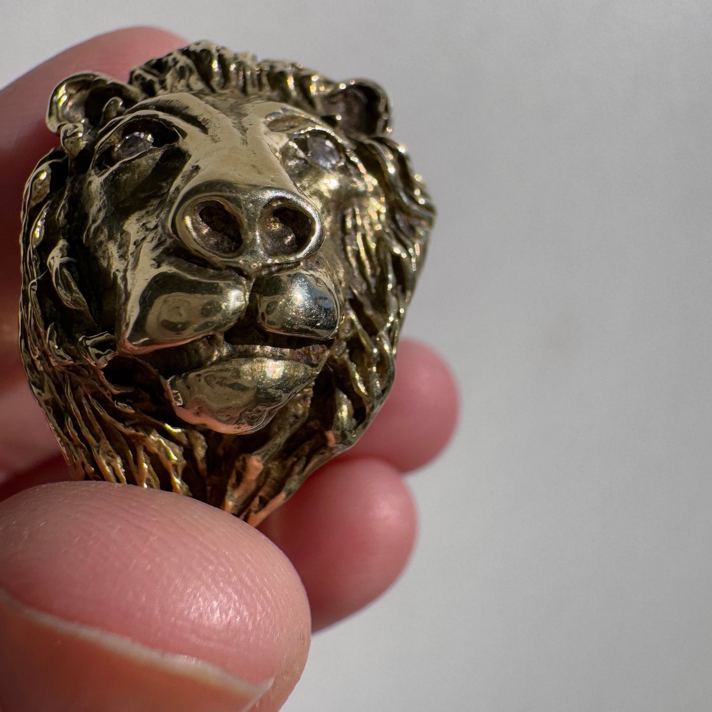 V I N T A G E // assured strength / 14k yellow gold and diamond lion ring / size 8.5+