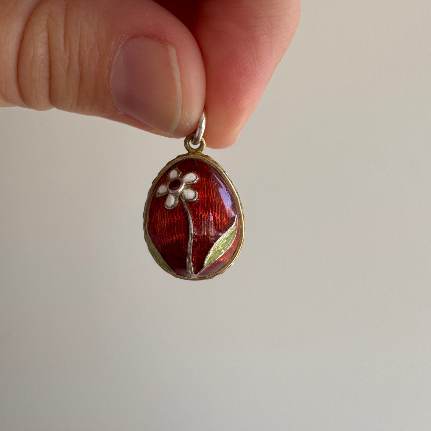 V I N T A G E // blooming possibility / sterling silver and enamel cloisonne egg / a pendant