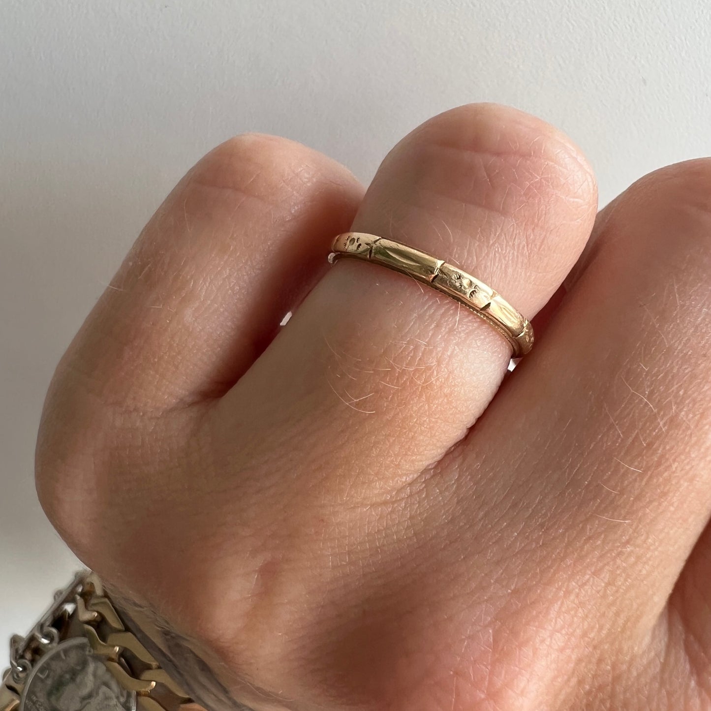 V I N T A G E // floral commitment / 14k yellow gold floral eternity band / size 5.25