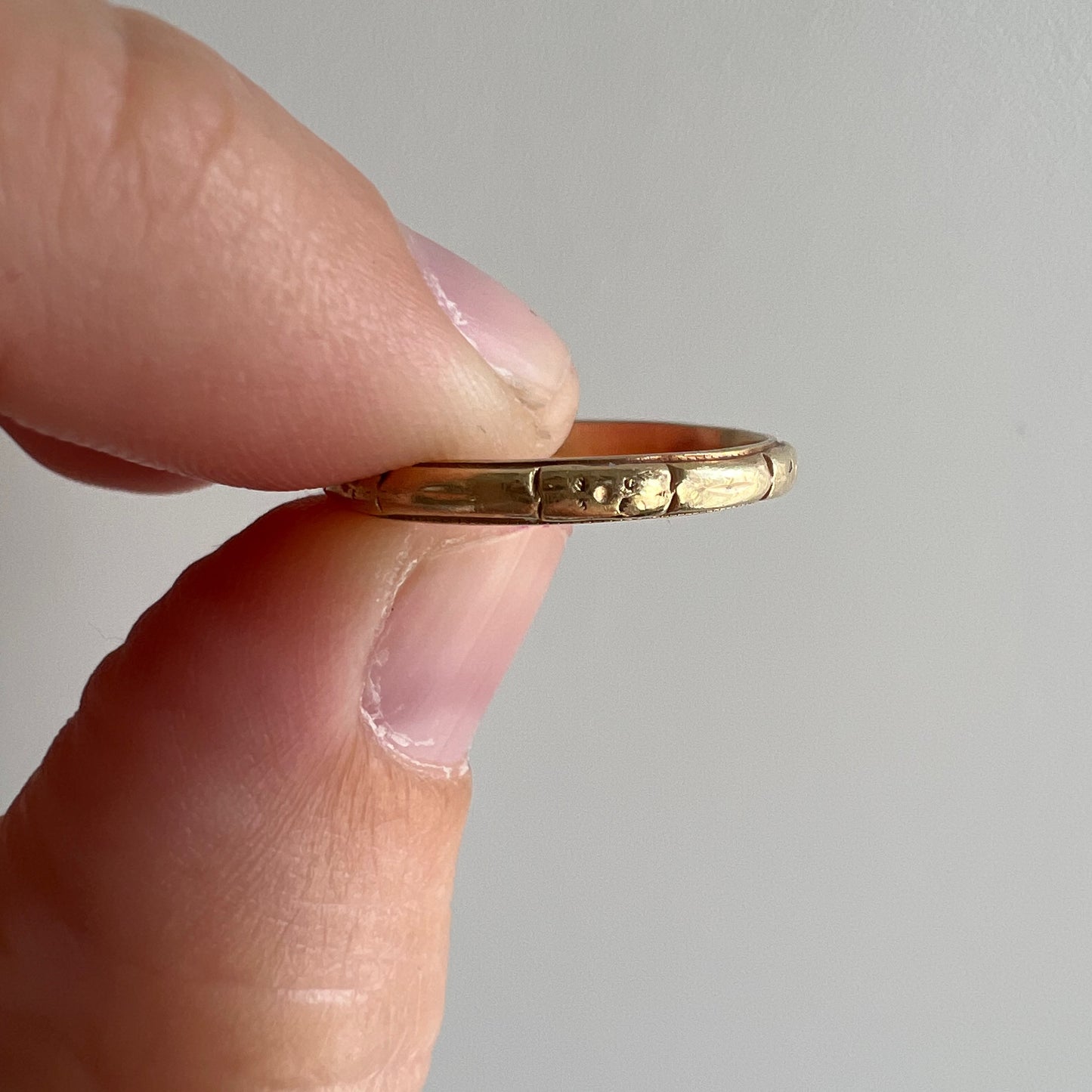 V I N T A G E // floral commitment / 14k yellow gold floral eternity band / size 5.25