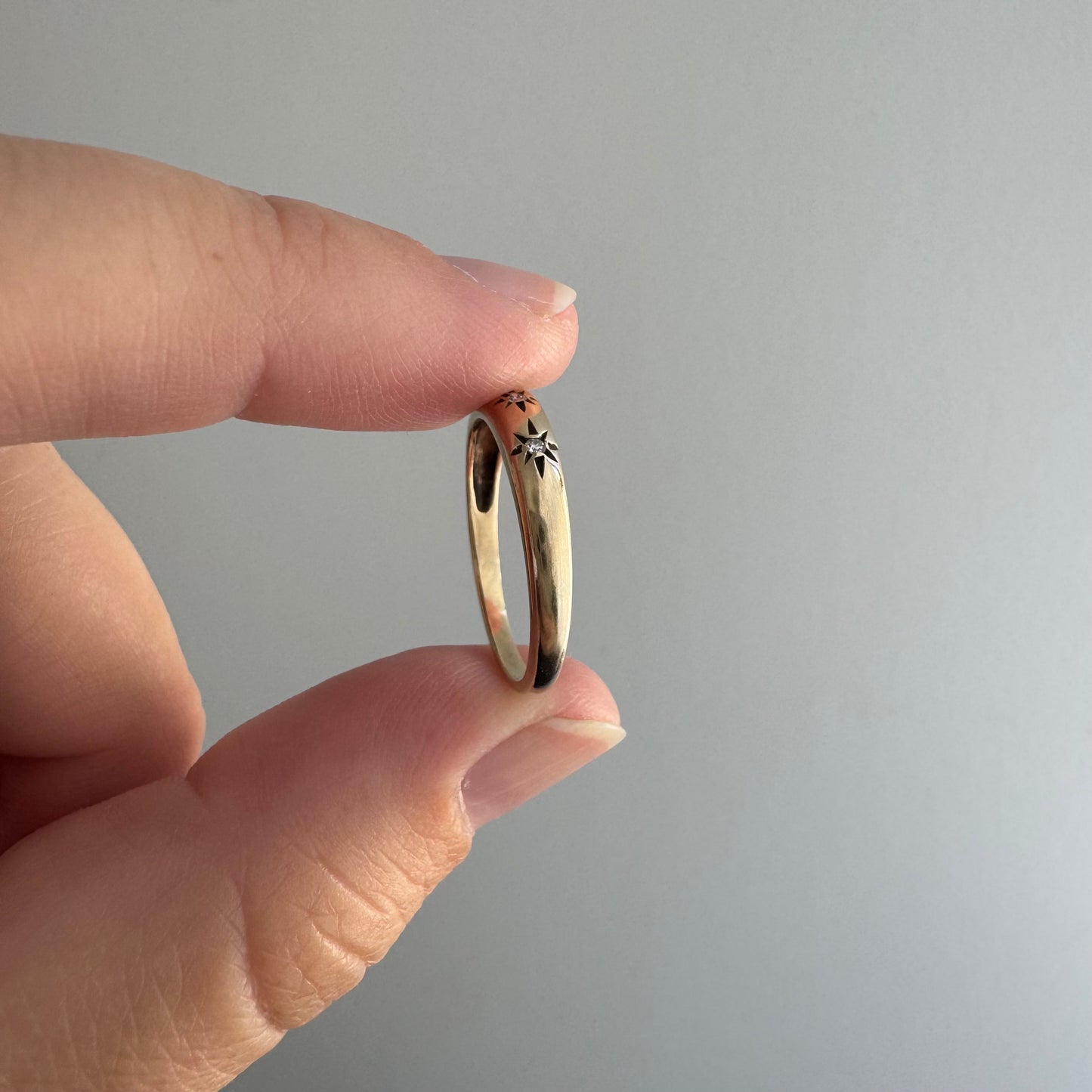 V I N T A G E // star story / 14k and diamond starburst half eternity domed band / size 5.5