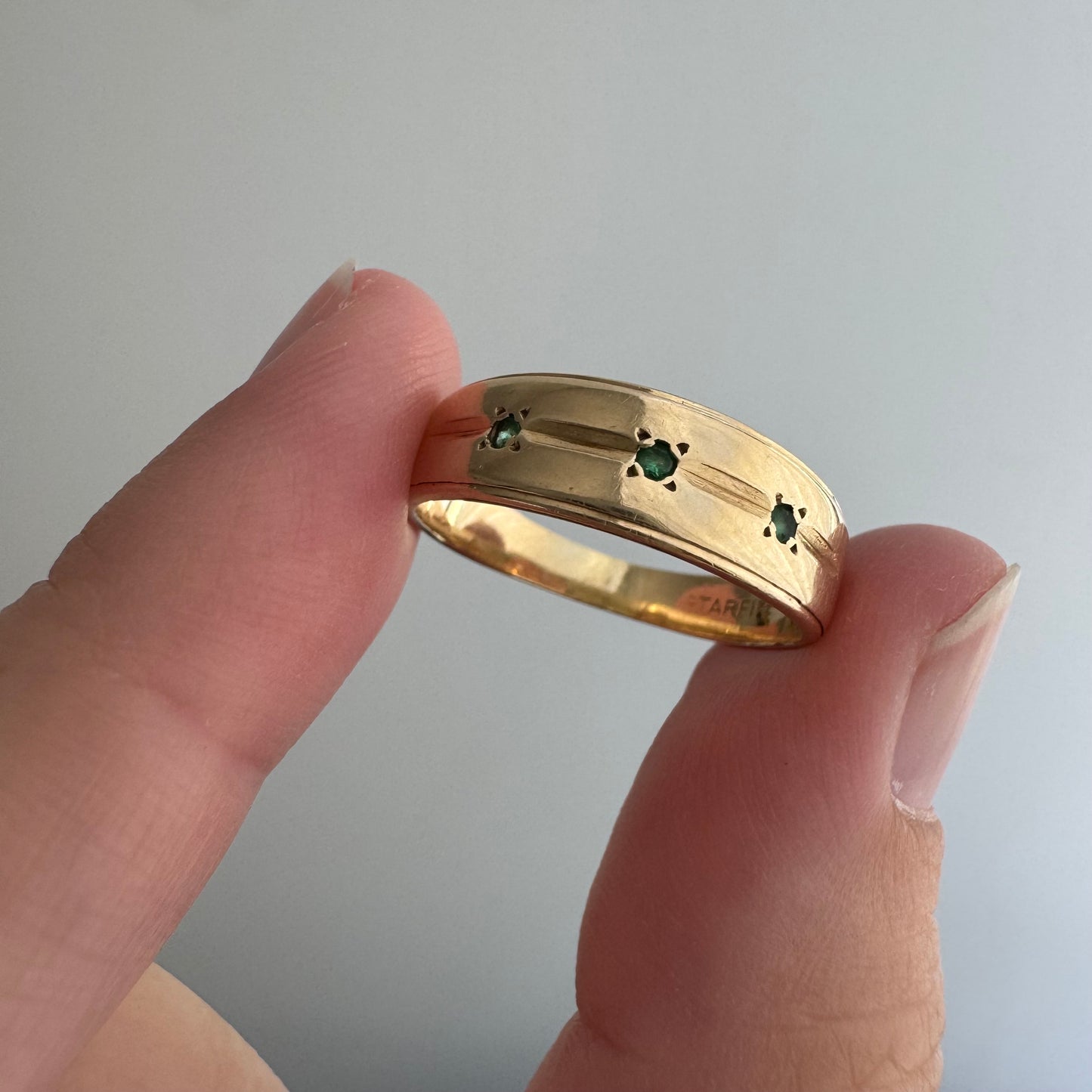 V I N T A G E // subtle stars / 14k and emerald trilogy half eternity tapered wide band / size ~7.25