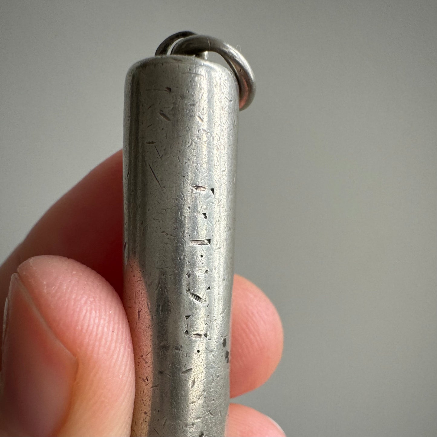 V I N T A G E // a case of possibilities / sterling silver cylindrical case / a pendant