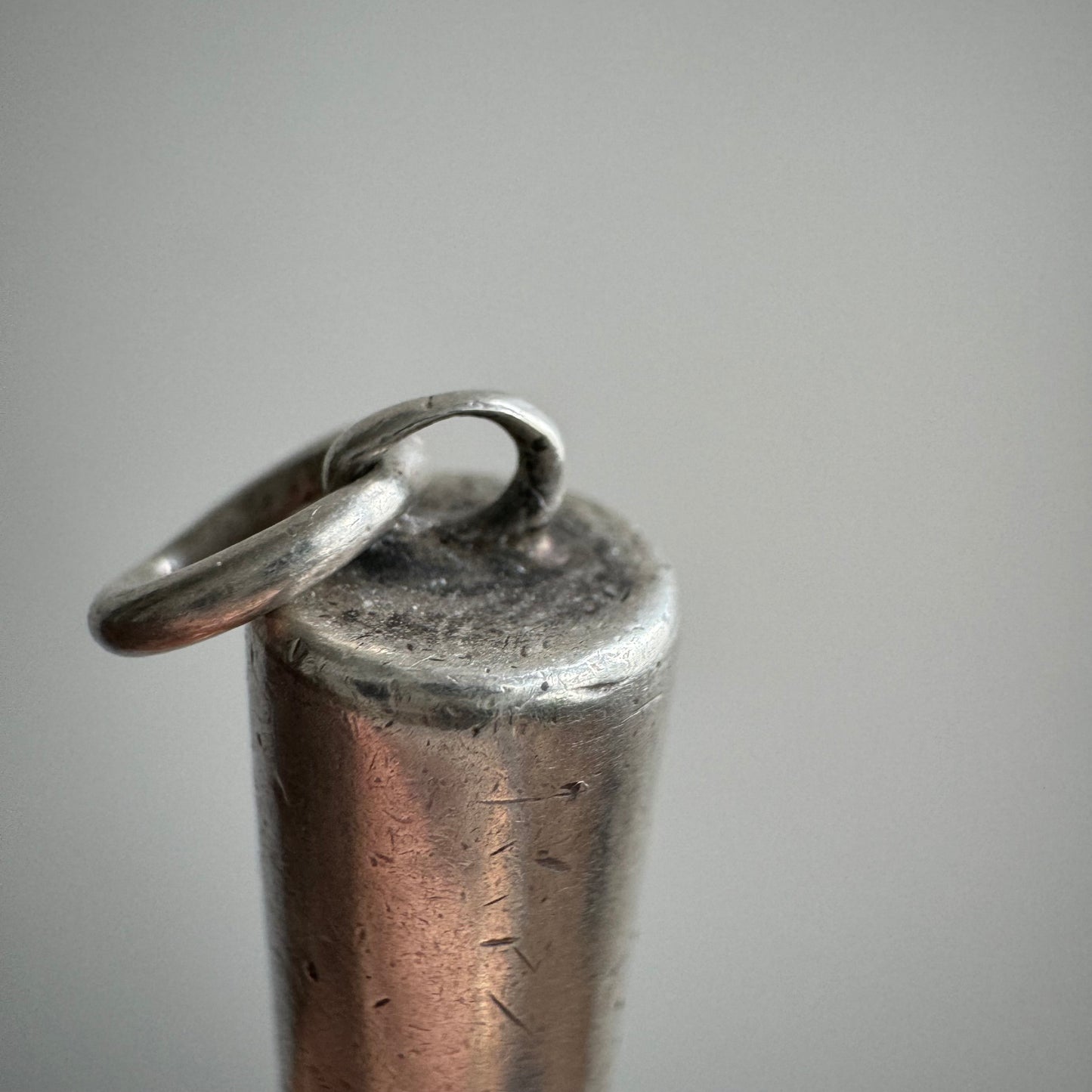 V I N T A G E // a case of possibilities / sterling silver cylindrical case / a pendant