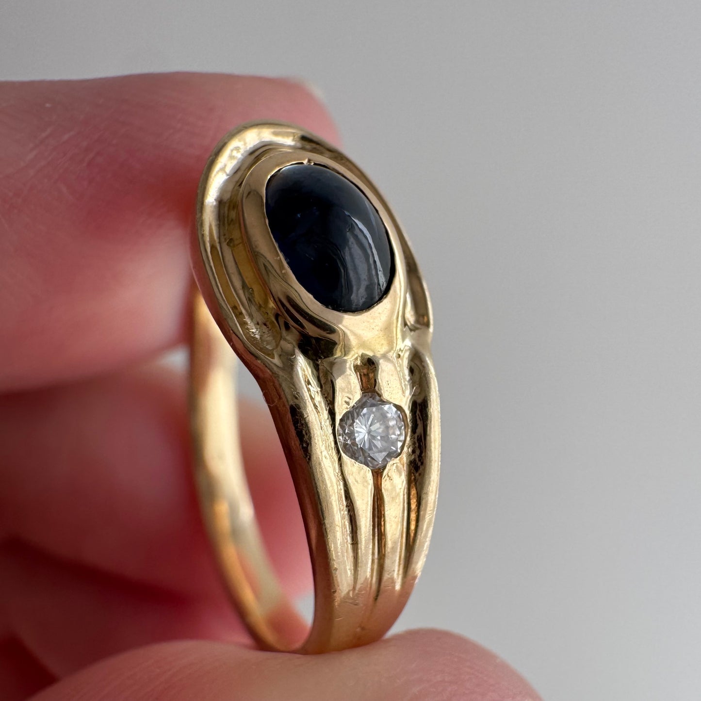 V I N T A G E // subtle snake / 14k stylized snake with diamond and sapphire / size 5.5 to 5.75