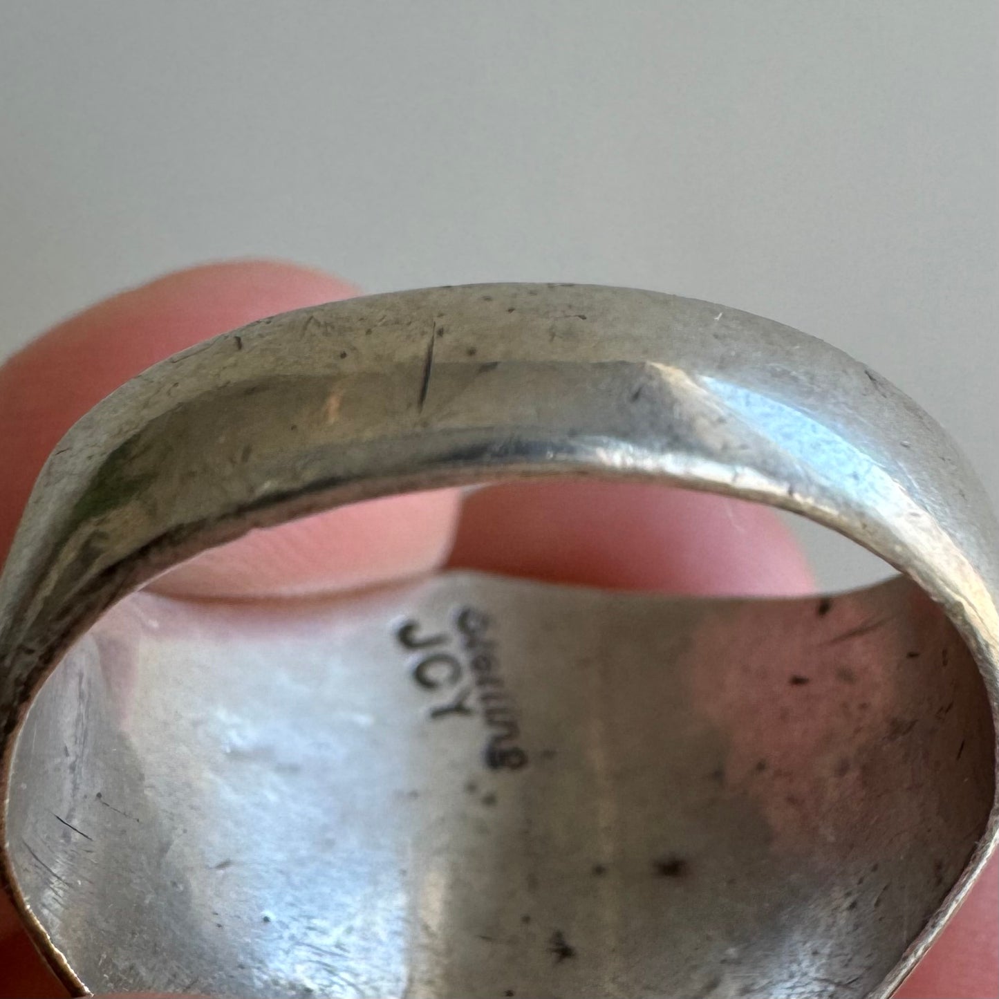 V I N T A G E // we choose the bear / sterling silver Navajo claw coral and turquoise ring / size 9.25