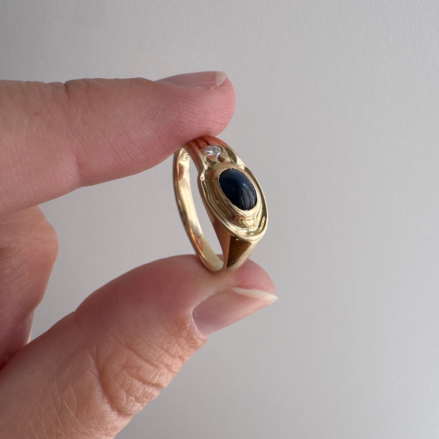 V I N T A G E // subtle snake / 14k stylized snake with diamond and sapphire / size 5.5 to 5.75