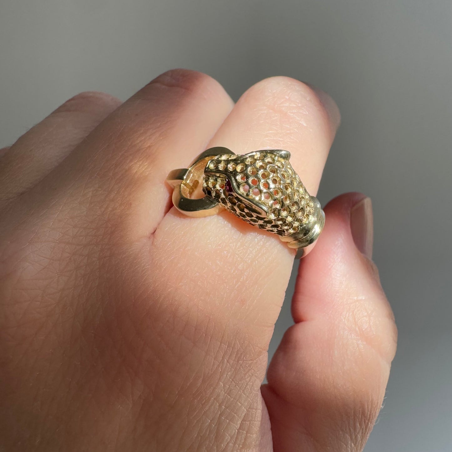 V I N T A G E // gentle panther / 14k and glass designer inspired panther ring / size 7.5