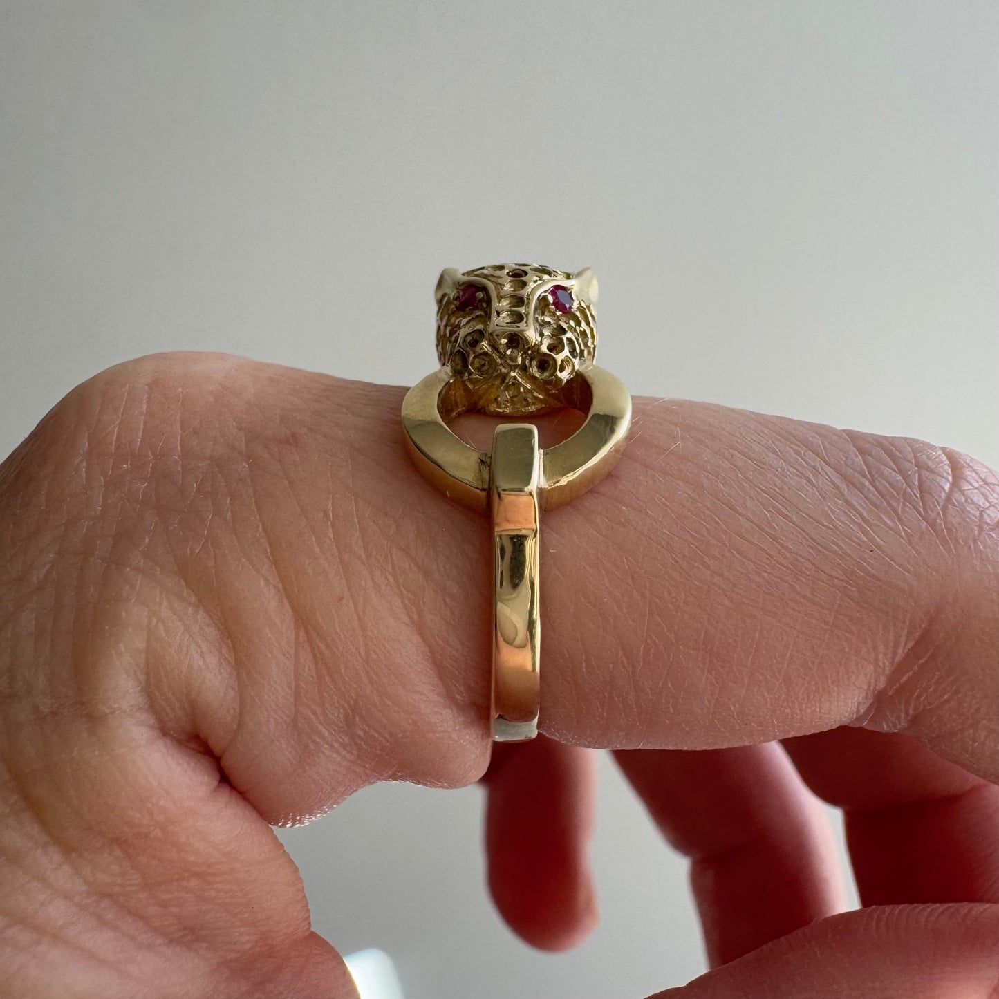 V I N T A G E // gentle panther / 14k and glass designer inspired panther ring / size 7.5