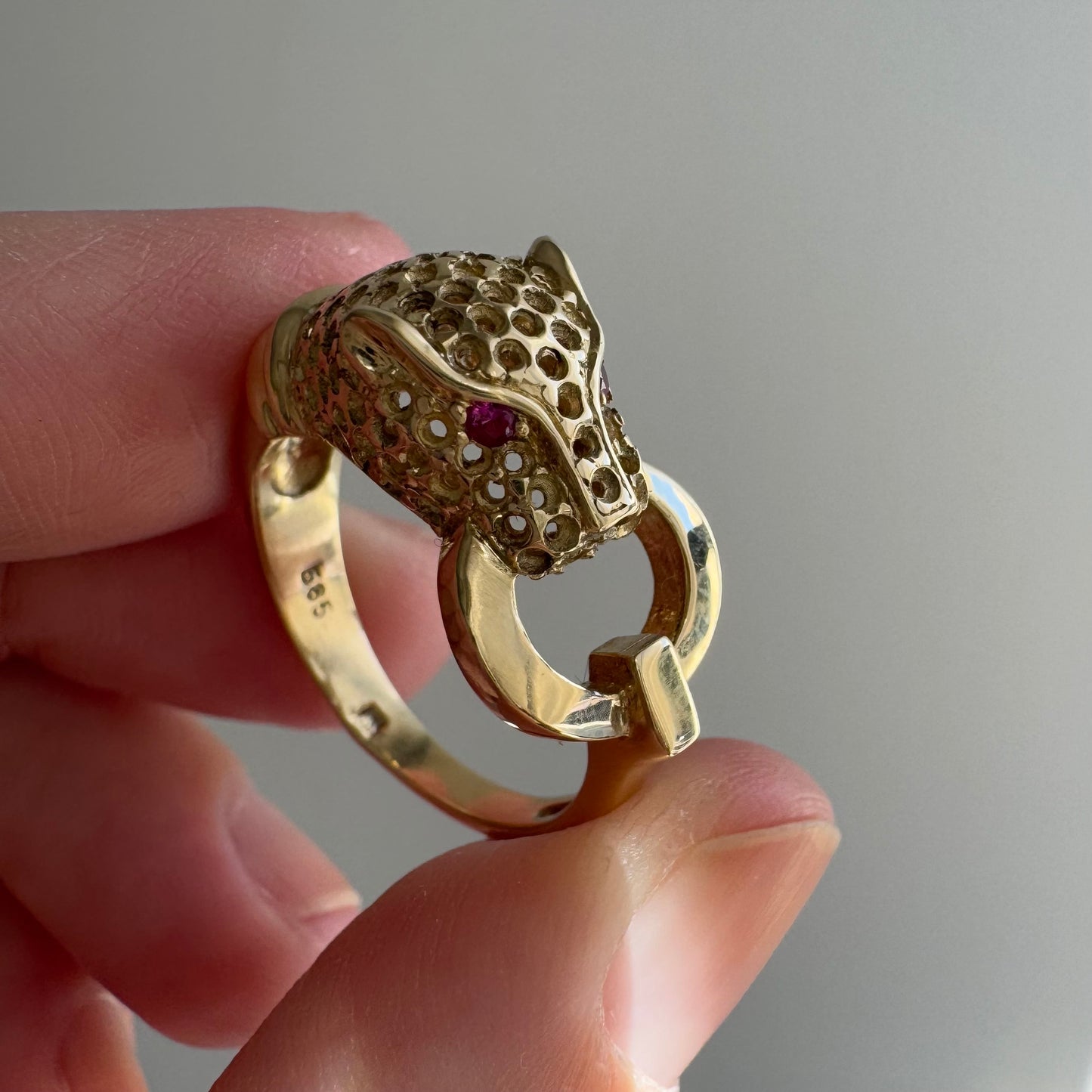 V I N T A G E // gentle panther / 14k and glass designer inspired panther ring / size 7.5