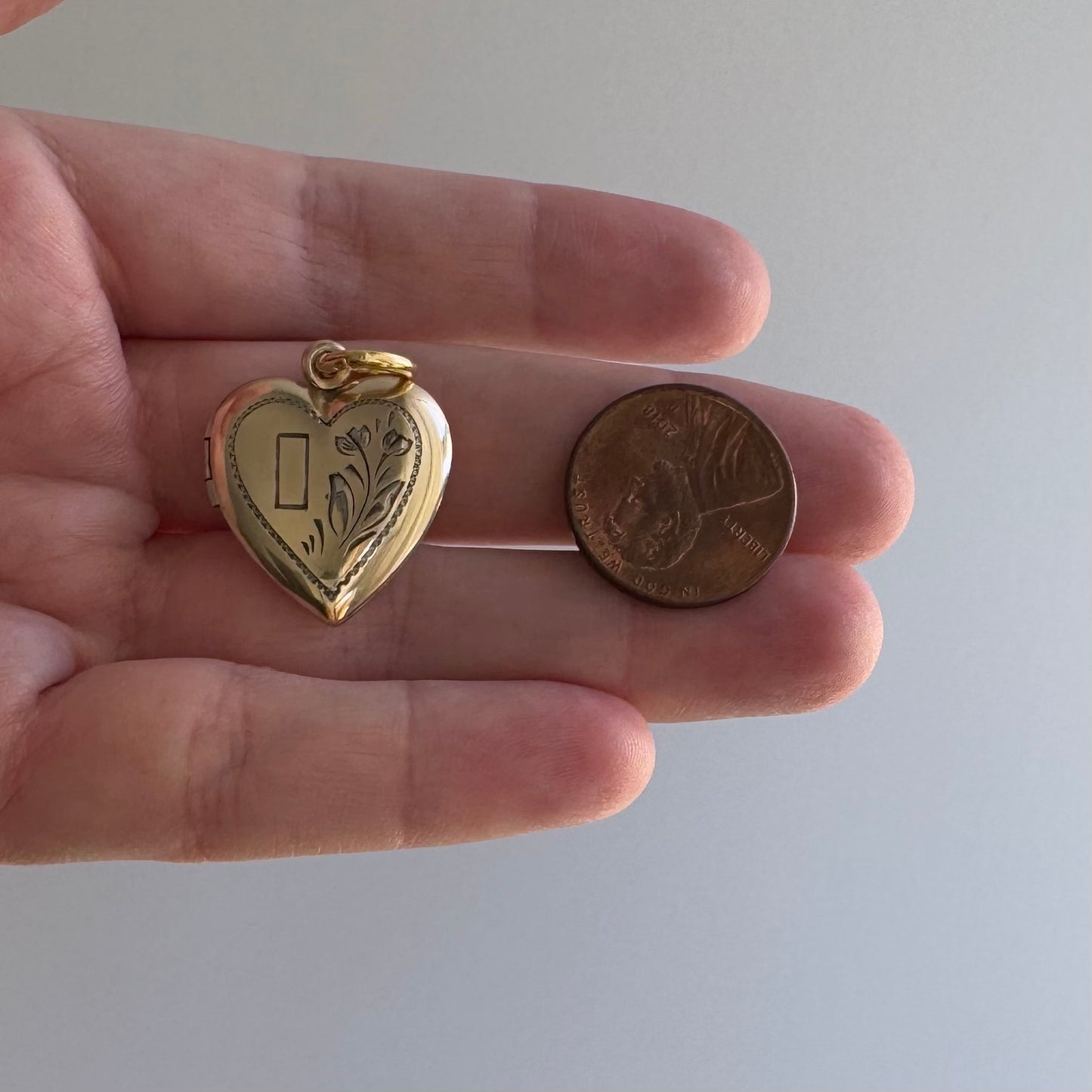 V I N T A G E // garden window / 1940s gold over sterling silver heart locket / a pendant