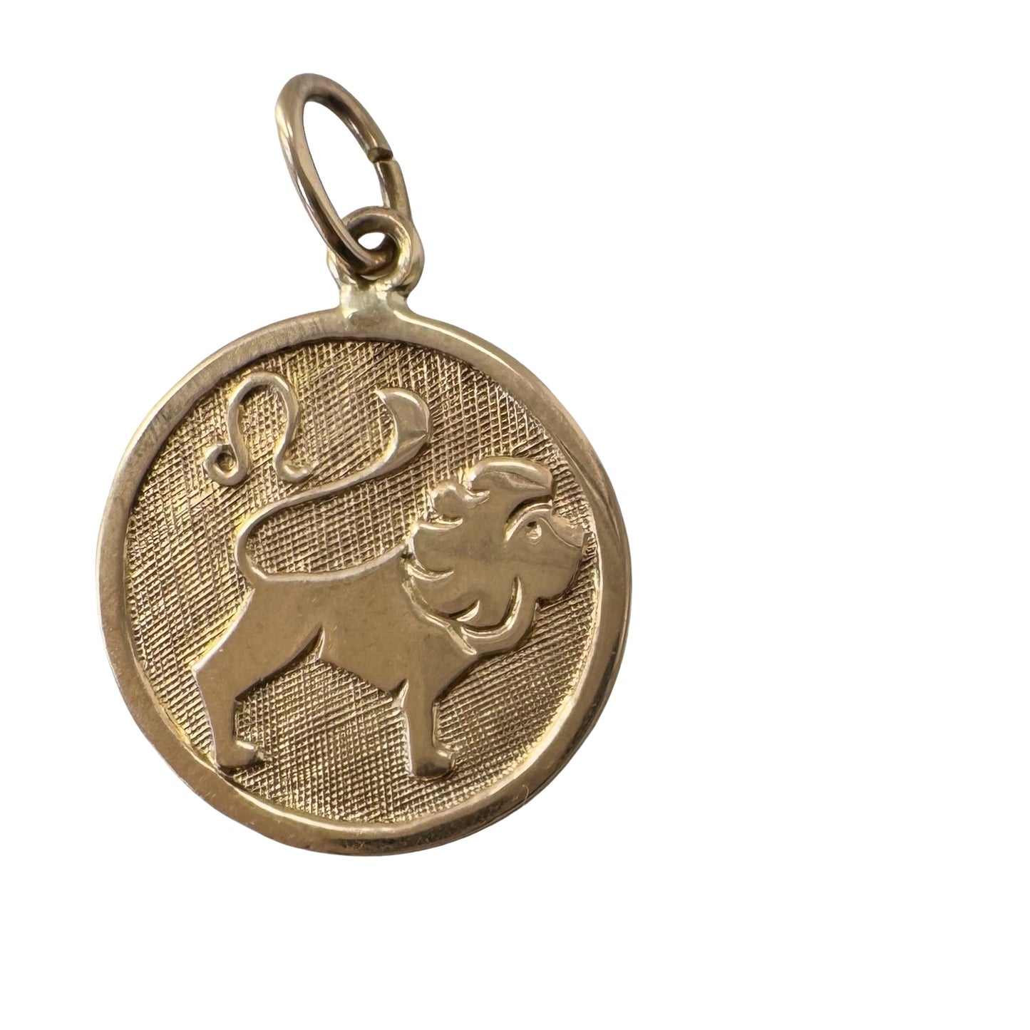 V I N T A G E // courageous leo / 8k 333 yellow gold Leo lion zodiac / a charm pendant