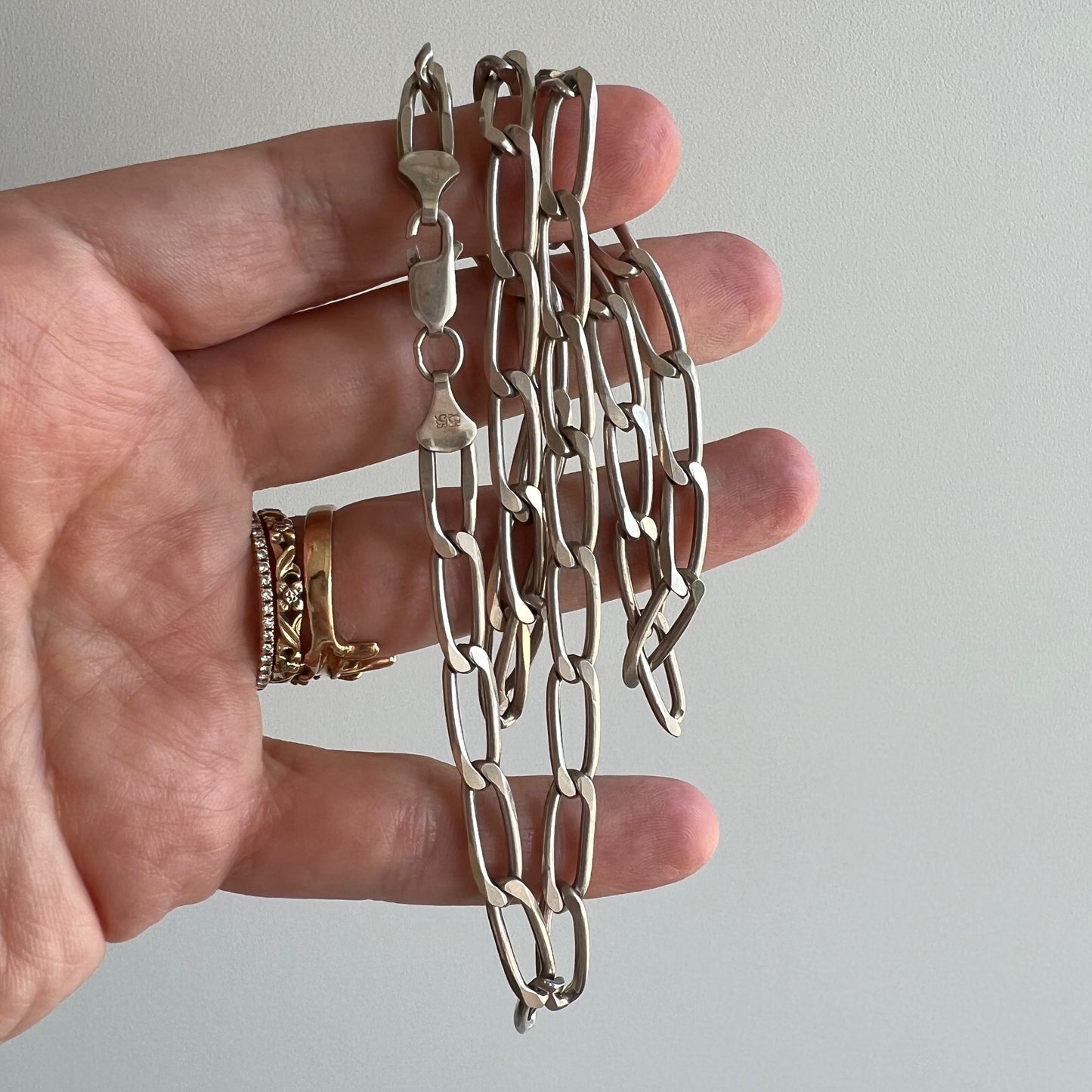 V I N T A G E // paperclip links // sterling silver flat paperclip chain / just over 19.75" long / 20g