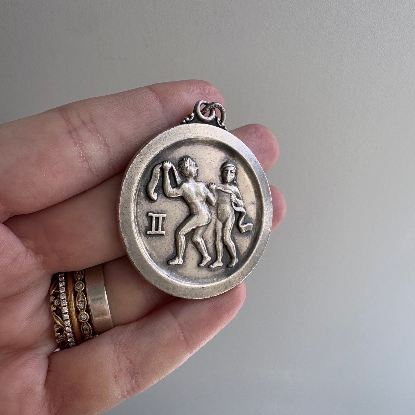 V I N T A G E // twin energy / sterling silver Gemini zodiac/ a large pendant