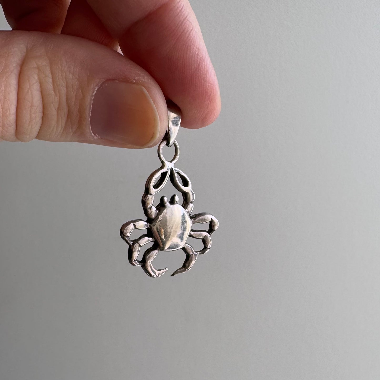 V I N T A G E // dancing crab / sterling siver Cancer crab zodiac / a pendant