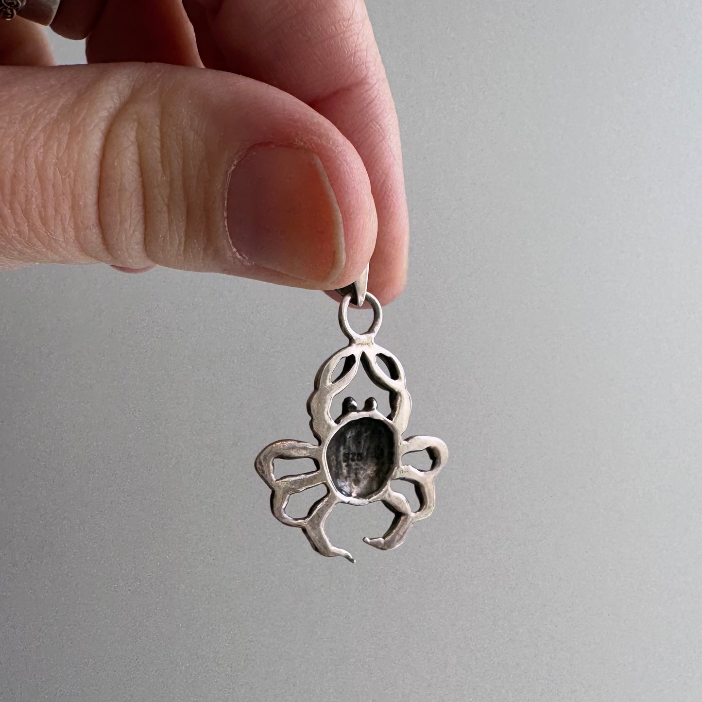 V I N T A G E // dancing crab / sterling siver Cancer crab zodiac / a pendant