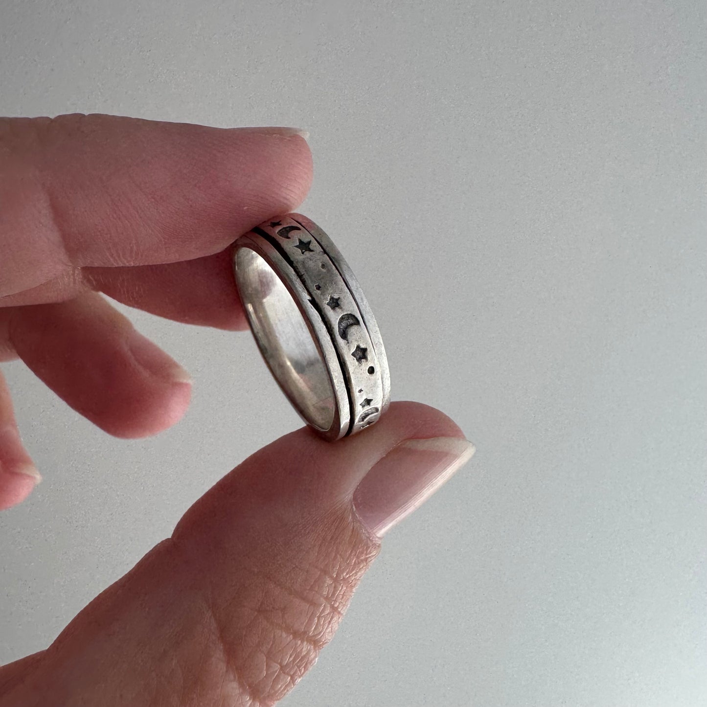 V I N T A G E // celestial fidget / sterling silver star and moon spinner ring / 6.5-7