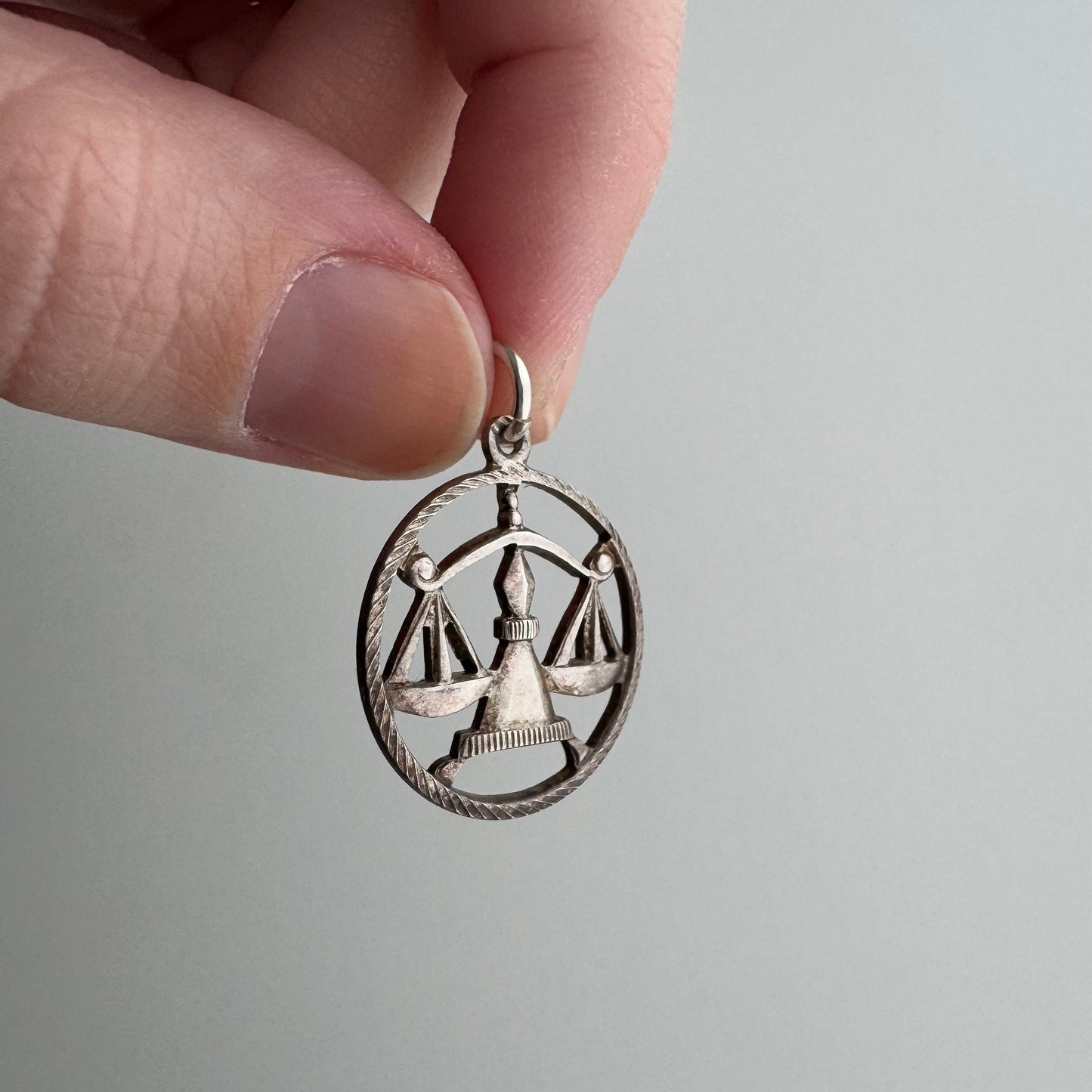 V I N T A G E // balanced scales / sterling silver scales of justice Libra zodiac / a pendant