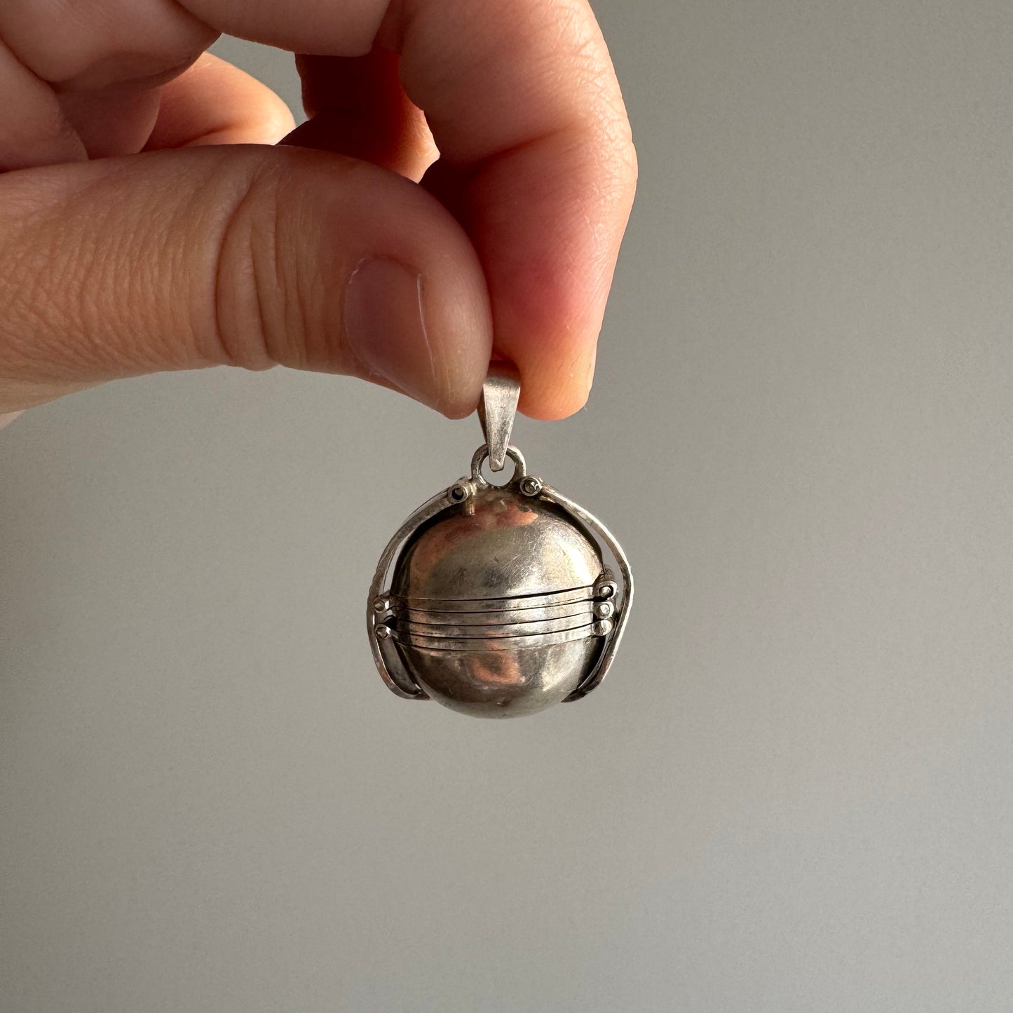 V I N T A G E // accordion memories / sterling silver accordion 4 to 6 memory locket pendant / made in Mexico