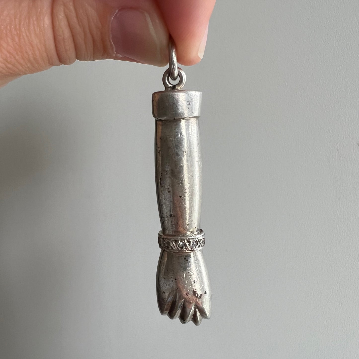 V I N T A G E // mano figa / sterling silver lucky hand / a heavy, large pendant