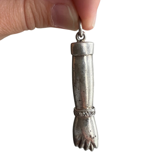 V I N T A G E // mano figa / sterling silver lucky hand / a heavy, large pendant