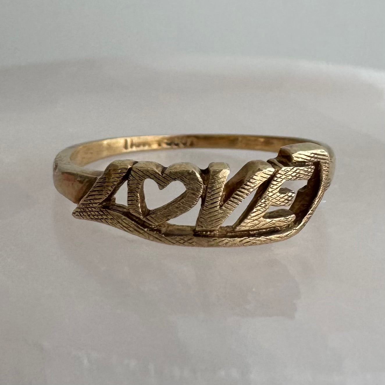 V I N T A G E // textured LOVE / 10k yellow gold LOVE word ring / size 8