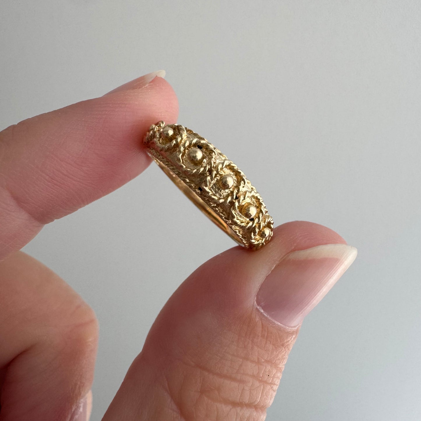 V I N T A G E // rope flowers / 14k tapered victorian style domed band / size 5