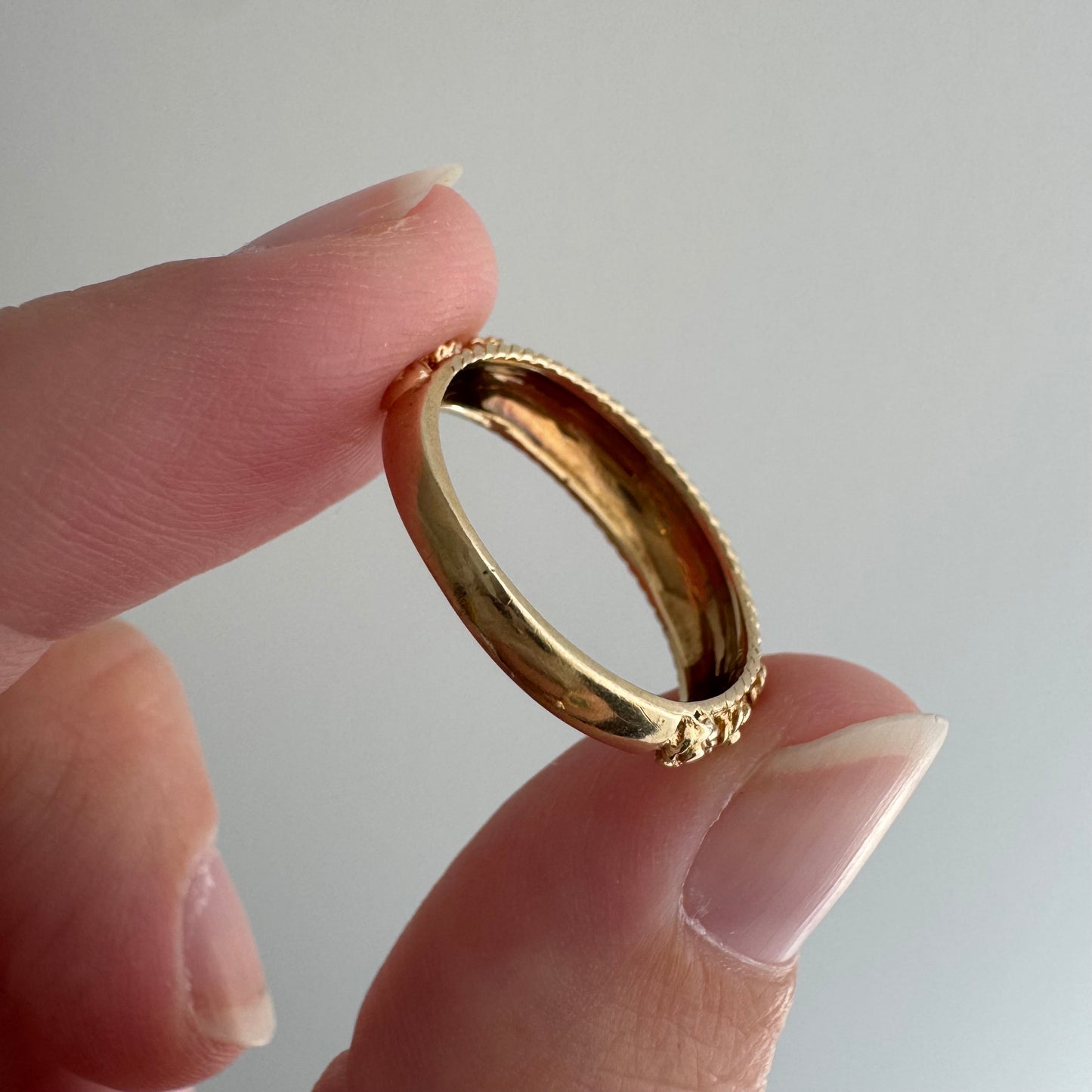 V I N T A G E // rope flowers / 14k tapered victorian style domed band / size 5