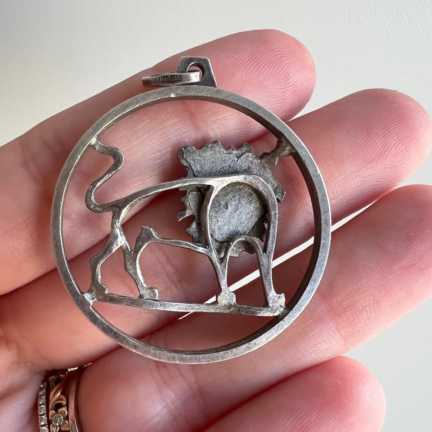 V I N T A G E // friendly lion / sterling silver lion / a pendant