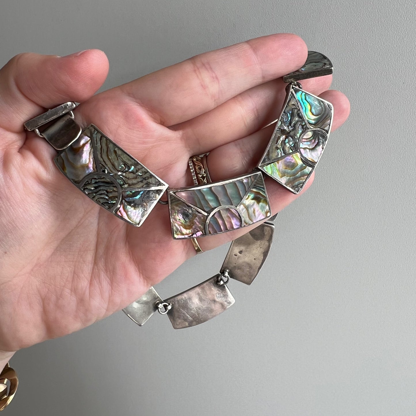 V I N T A G E // rainbow skies / abalone inlay sunshine in sterling silver / Mexican sterling silver necklace / 16", 76g