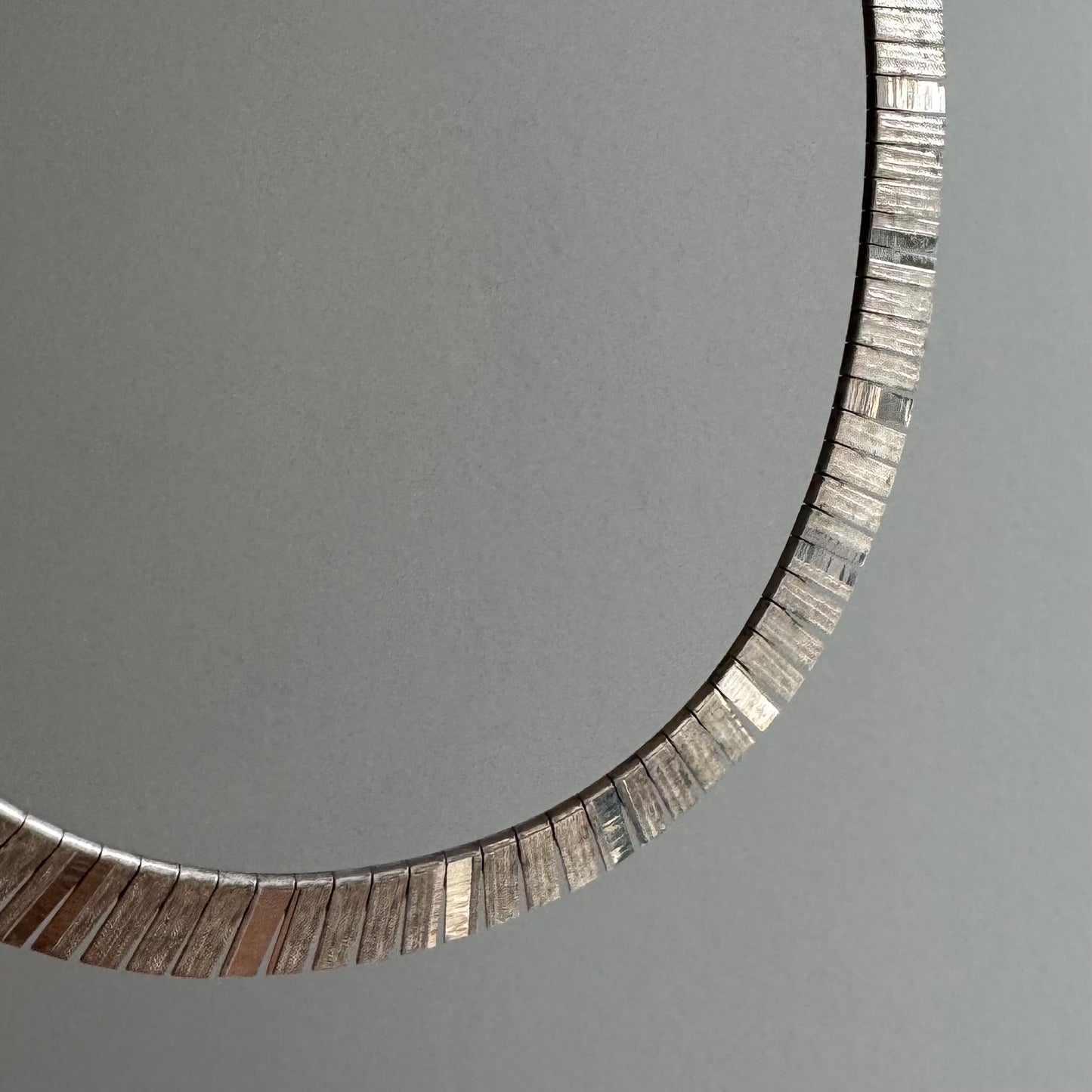 V I N T A G E // subtle cleopatra / sterling silver short paneled Cleopatra style necklace / 16", 25g