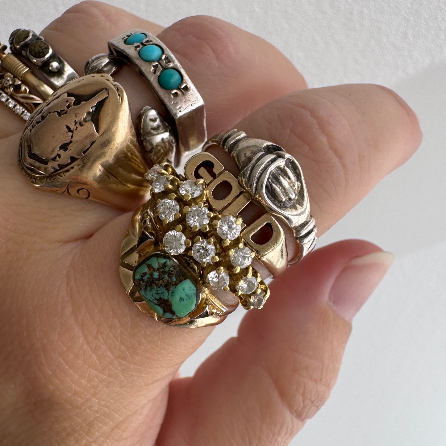 [short term listing] V I N T A G E // hand in hand / sterling silver clasped handshake ring / size 8.25