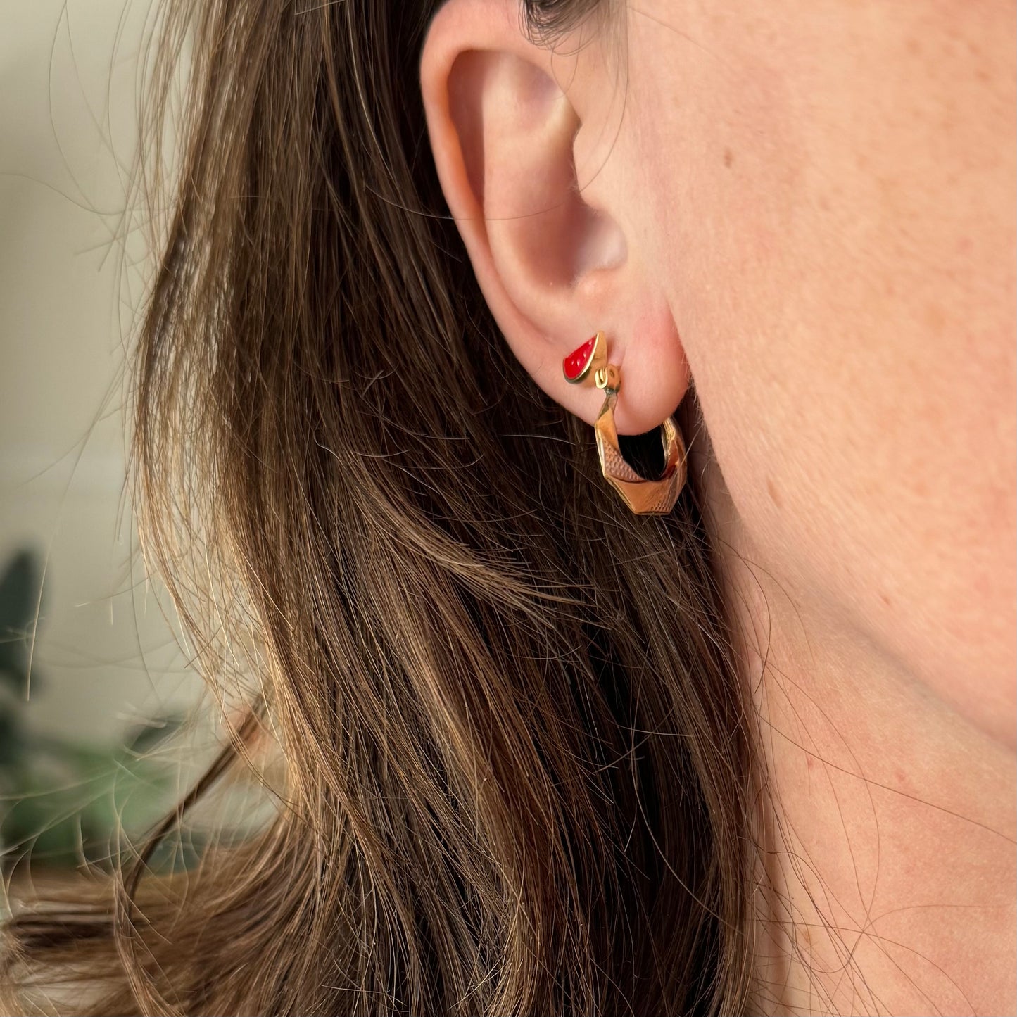 P R E - L O V E D // everyday geometry / 14k yellow and white gold hoops / ~5/8"