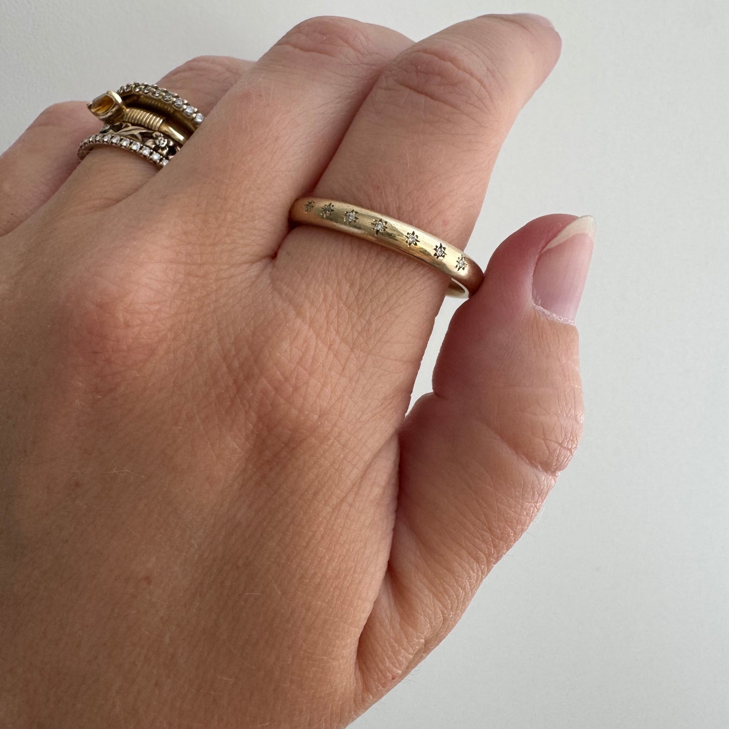 reimagined V I N T A G E // star story / 14k skinny donut band with seven new star-set diamonds / size 12