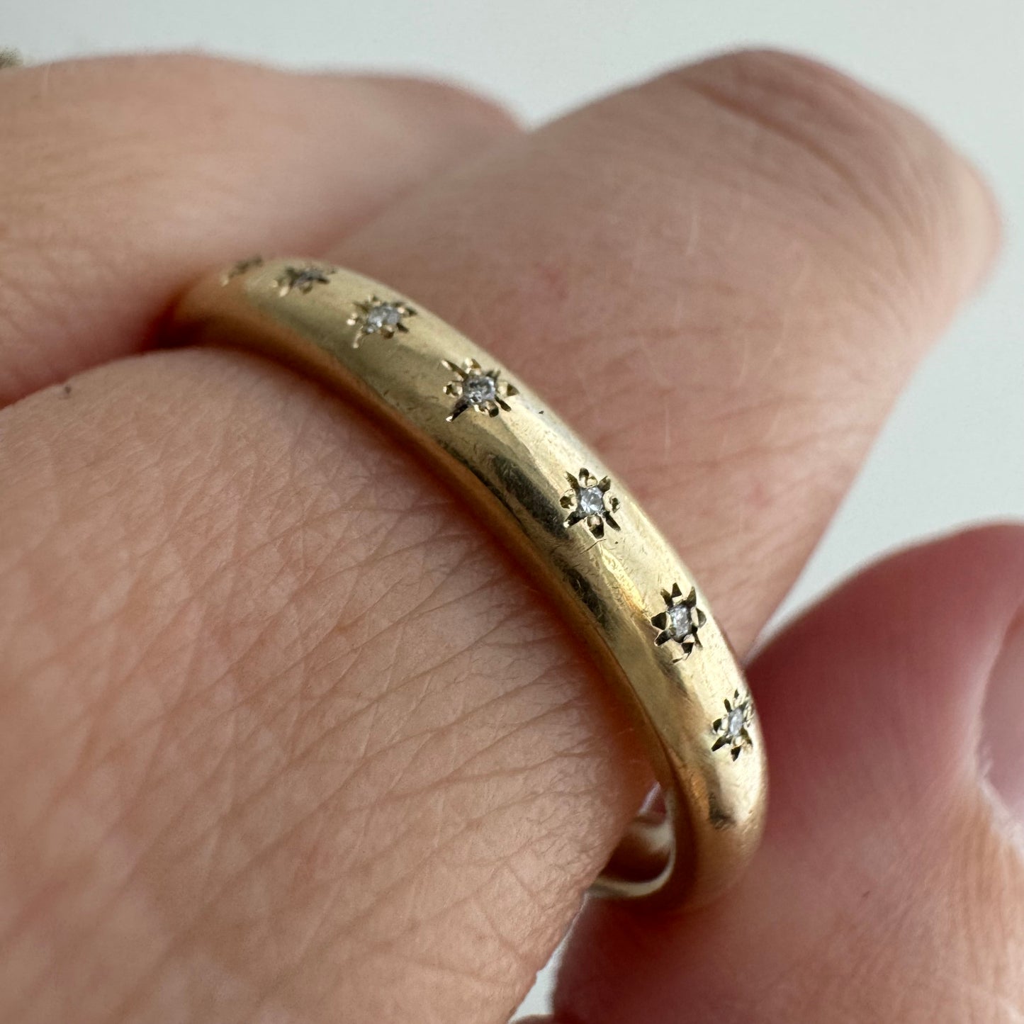 reimagined V I N T A G E // star story / 14k skinny donut band with seven new star-set diamonds / size 12