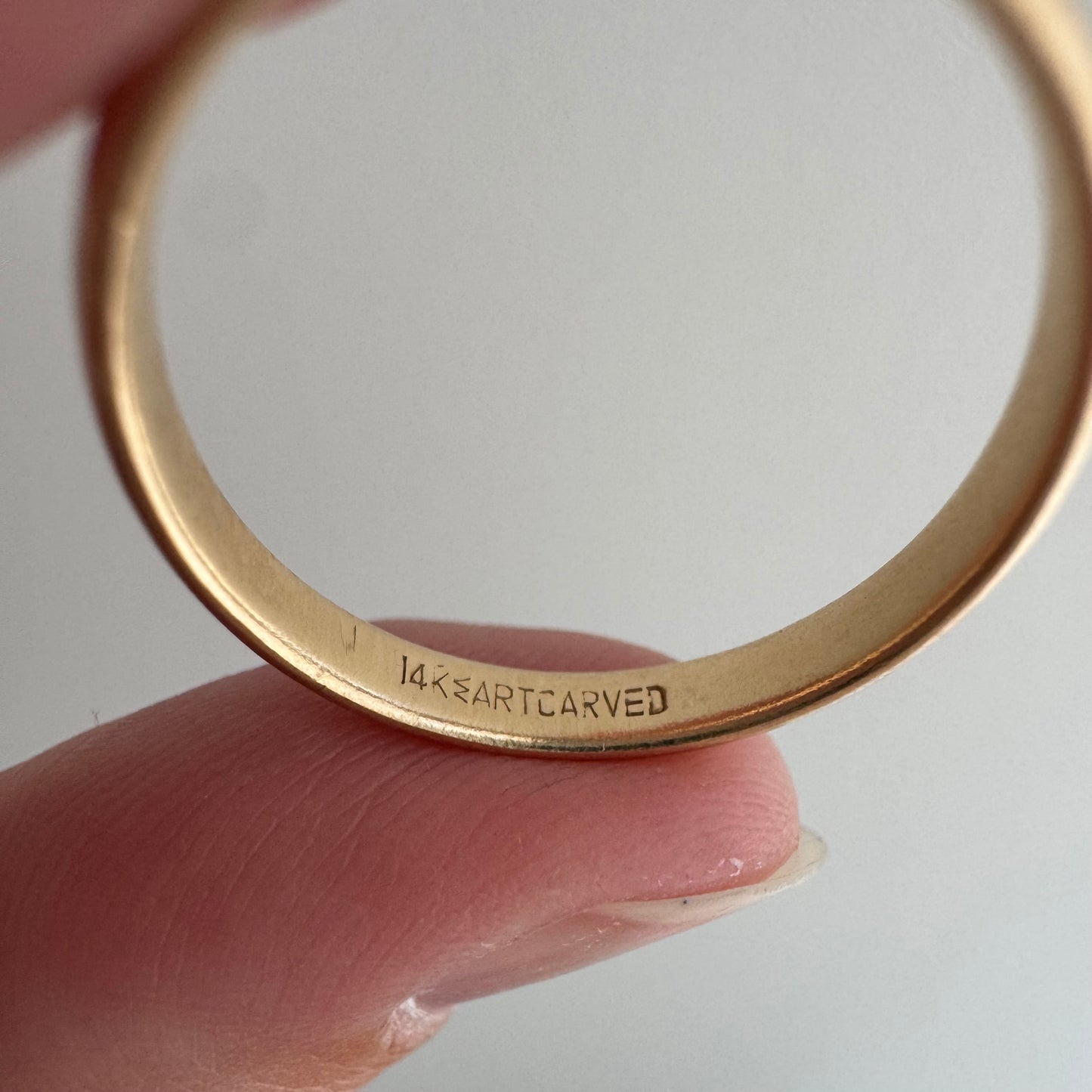 reimagined V I N T A G E // star story / 14k Artcarved comfort fit band with five new star-set diamonds / size 7.75