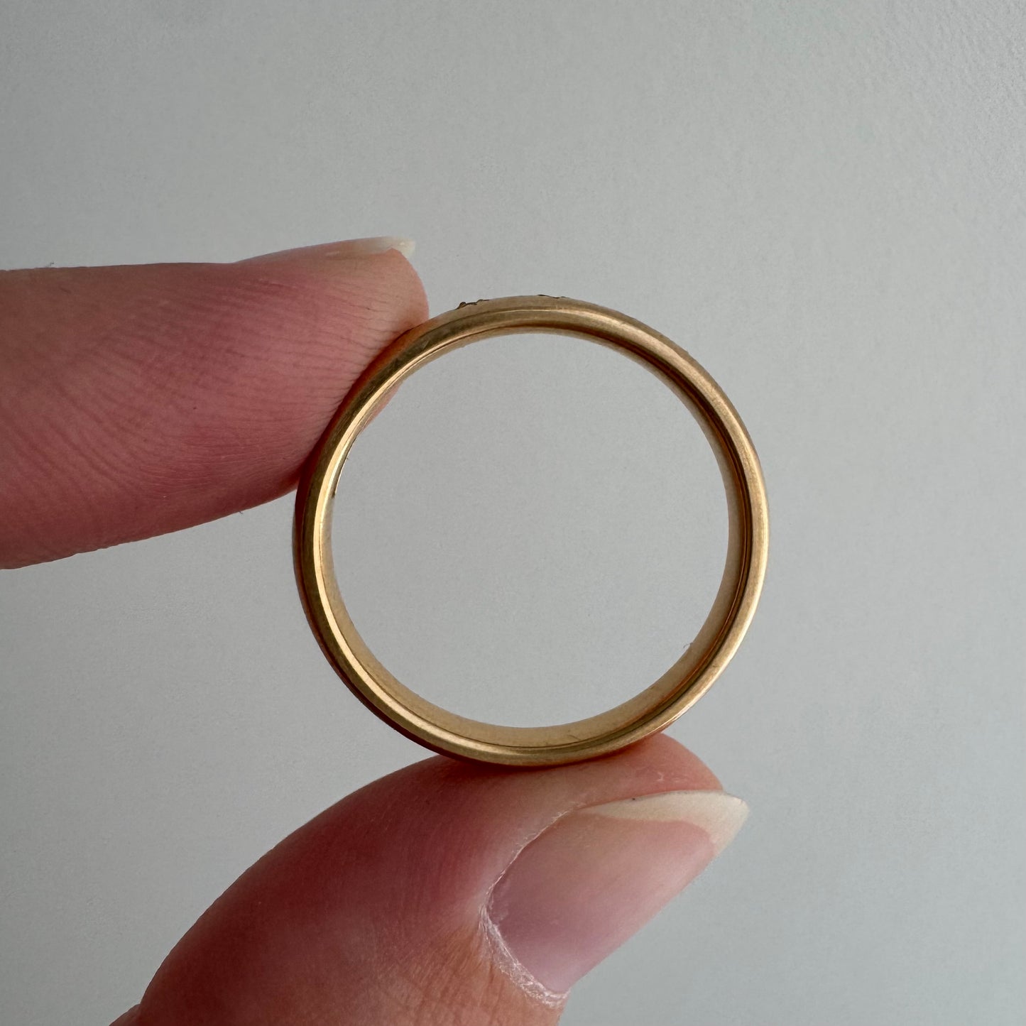 reimagined A N T I Q U E // star story / 14k slightly rosy Ostby Barton comfort fit donut band with five new star-set diamonds / size 8