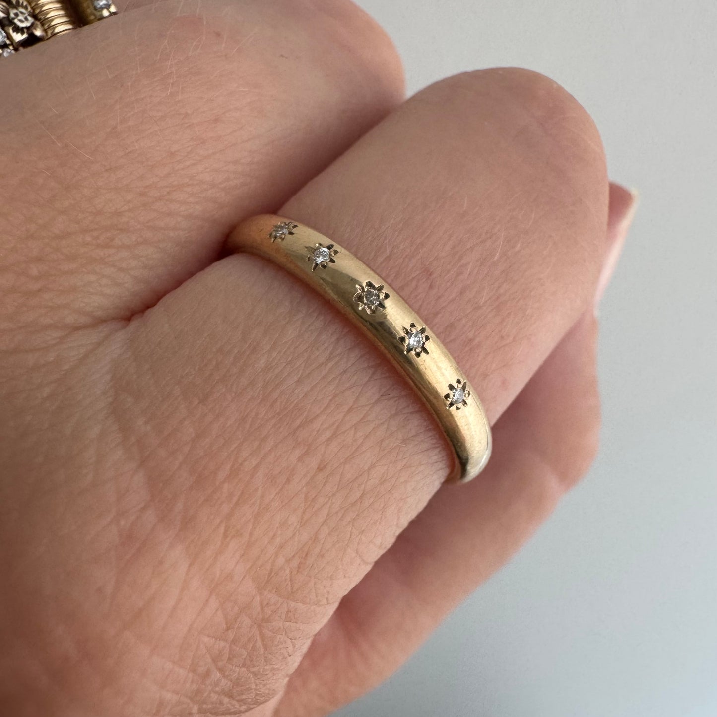 reimagined A N T I Q U E // star story / 14k art deco D-shaped band with five new star-set diamonds / size 8.75+