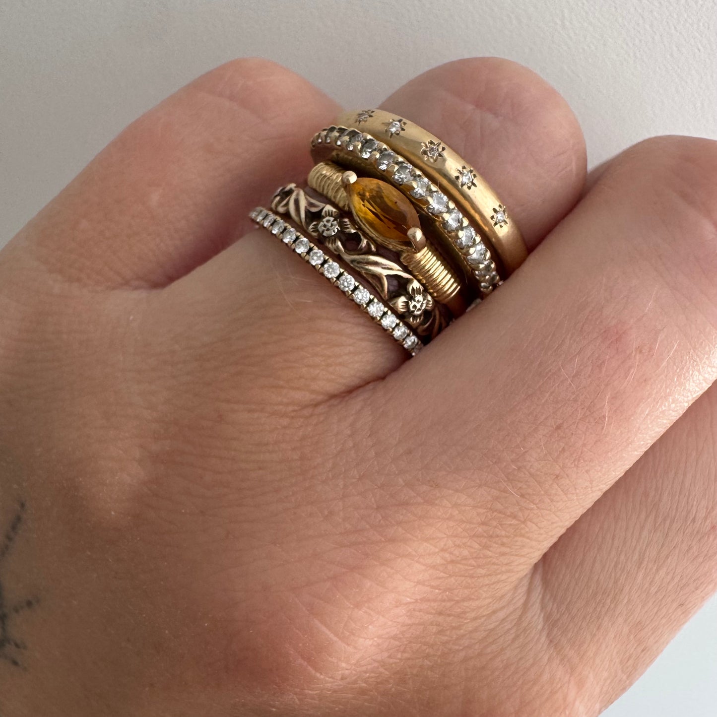 reimagined A N T I Q U E // star story / 14k art deco D-shaped band with five new star-set diamonds / size 8.75+